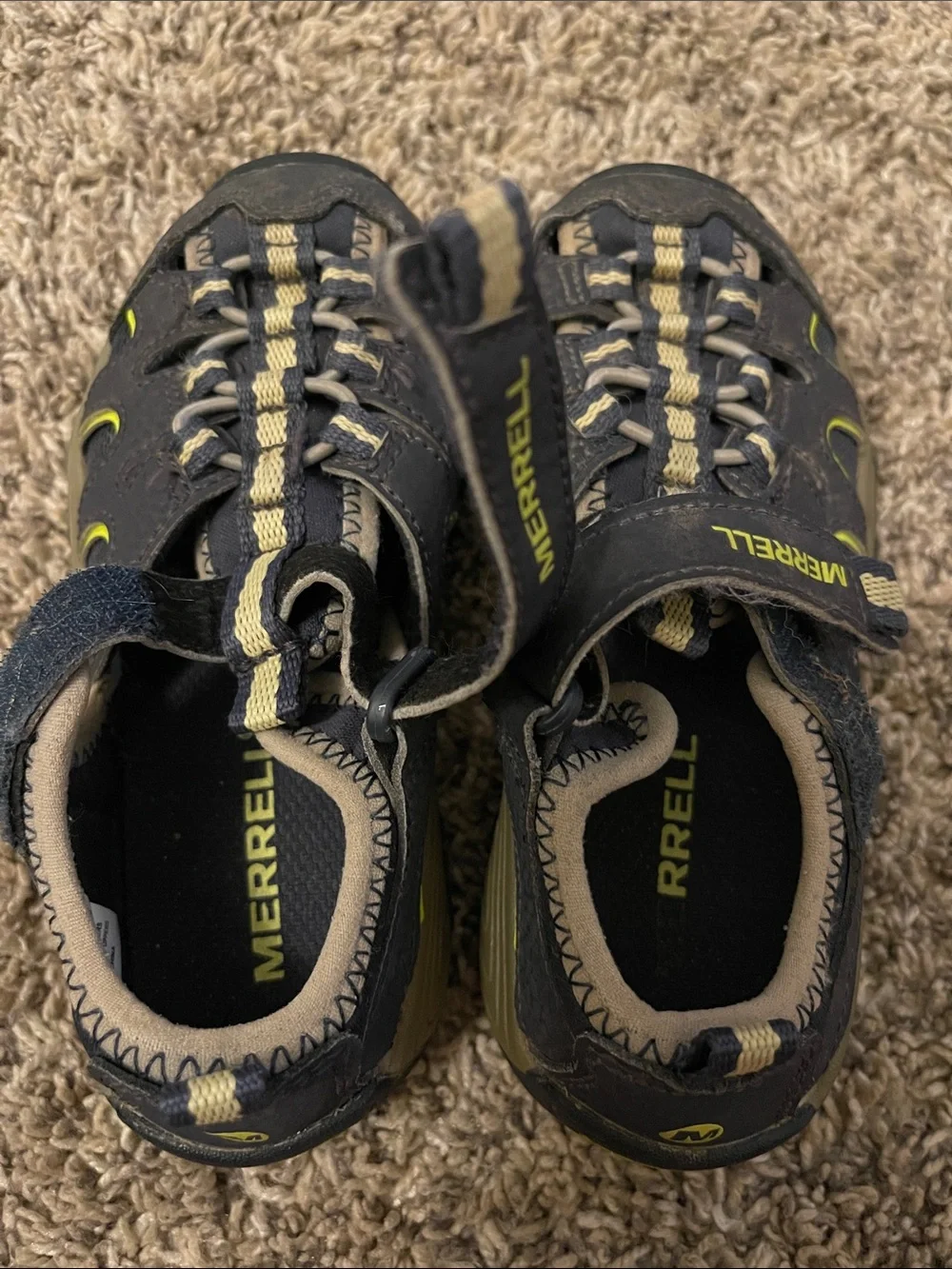 Merrell Kids Black and Yellow Lace-Style Sport Sandals size 10 toddler